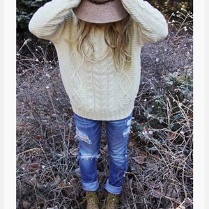 Spool No.72 Fisherman’s Sweater. Cream. Size M/L